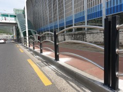 FENSUM 1136_은행아파트북측 무단횡단방지 안전휀스 구입 및 설치_250528