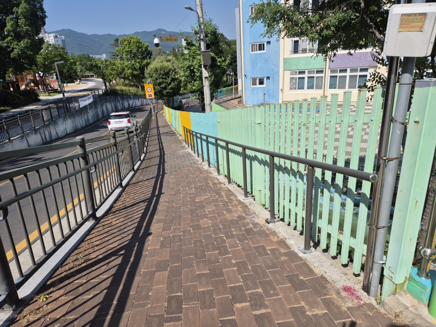 FENSUM-4485_동산초등학교앞(금속제기타울타리)_240528