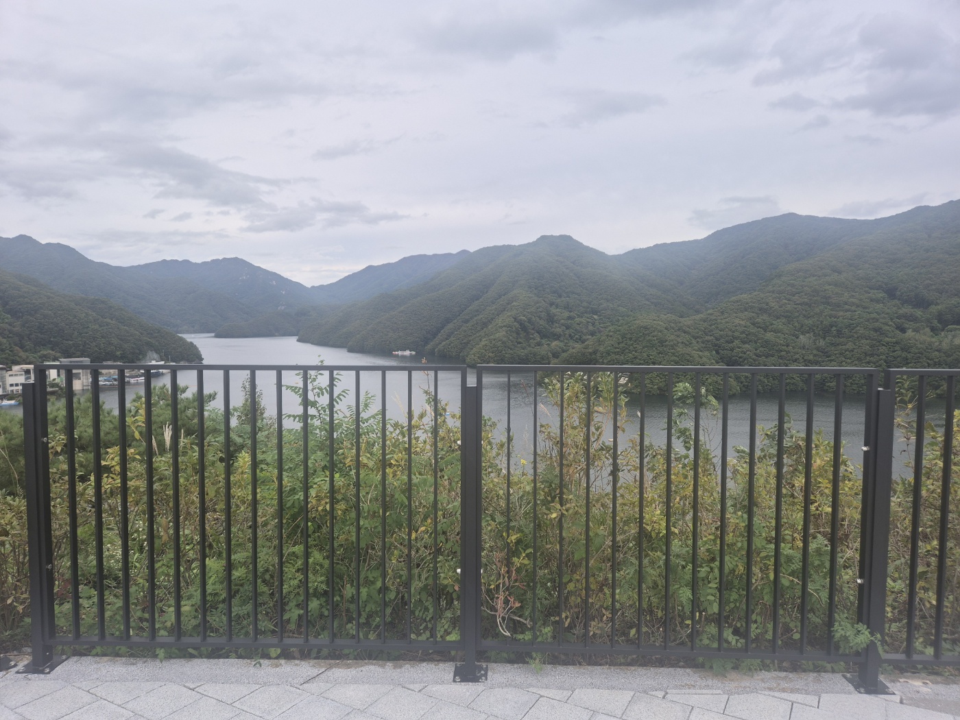 FENSUM 3315_소양강댐 전망공간 관급자재(난간)구매_250821